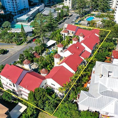 Coco Bella Retreat In Central Surfers - Sleeps 6-8 Guldkusten Exteriör bild